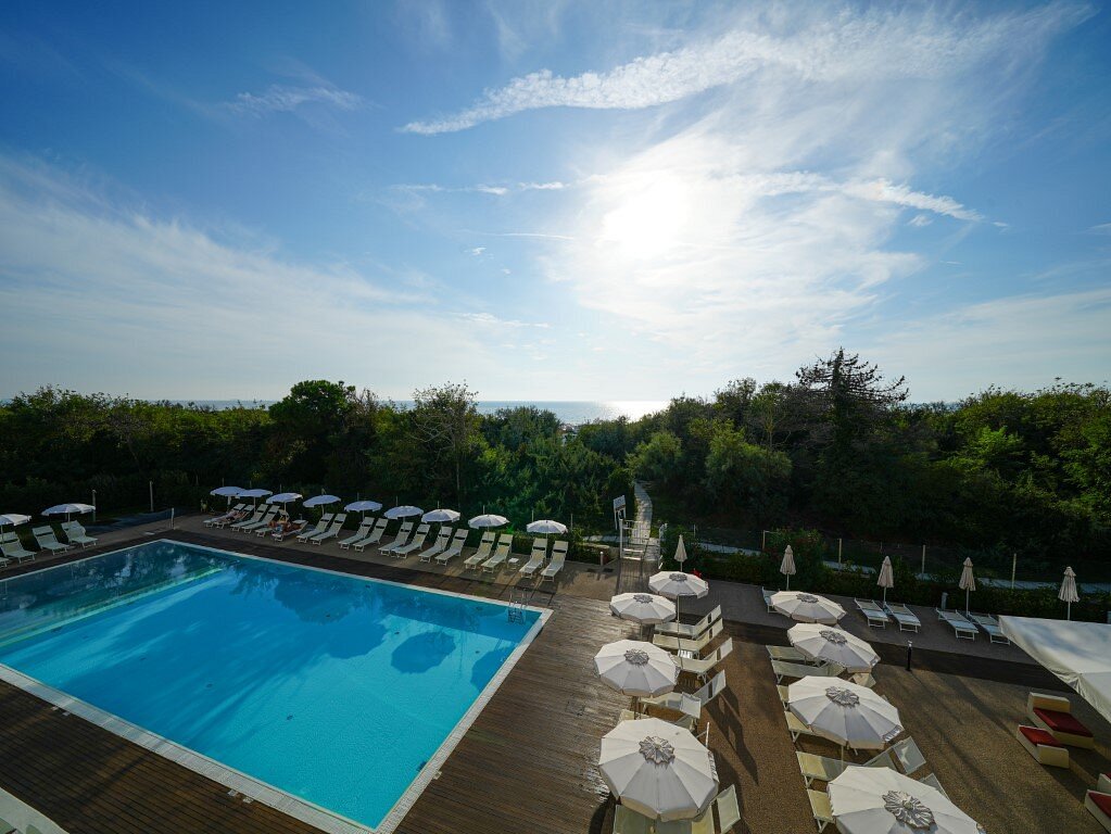 solarium piscina toscana charme resort